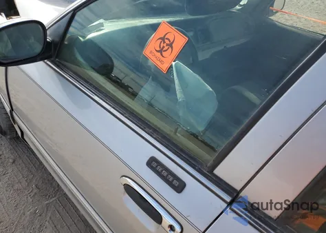 2005 Mercury Grand Marq from USA, damaged, VIN 2MEFM74W75X671369